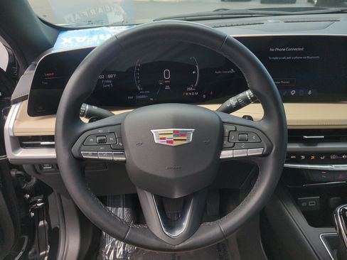 Certified 2025 Cadillac XT4 Premium Luxury FWD image 31