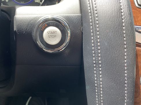 Used 2018 INFINITI QX80 4WD w/ Driver Assistance Package image 27