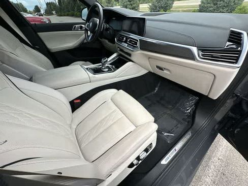 Used 2022 BMW X6 M50i w/ Executive Package AWD/4WD image 21