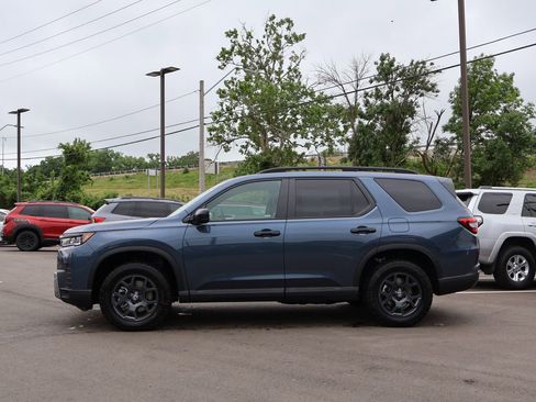 New 2026 Honda Pilot TrailSport image 4