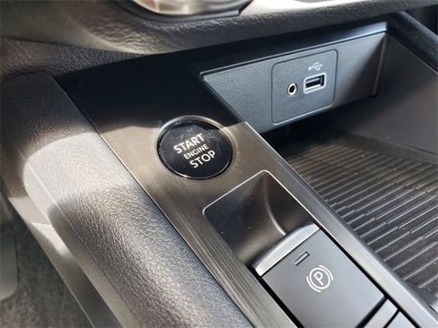 New 2025 Nissan Kicks S image 20