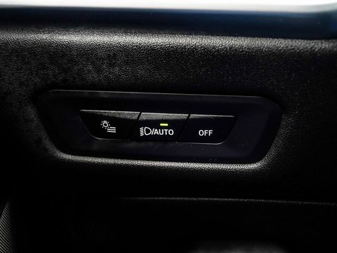 Used 2025 BMW X5 xDrive50e image 28