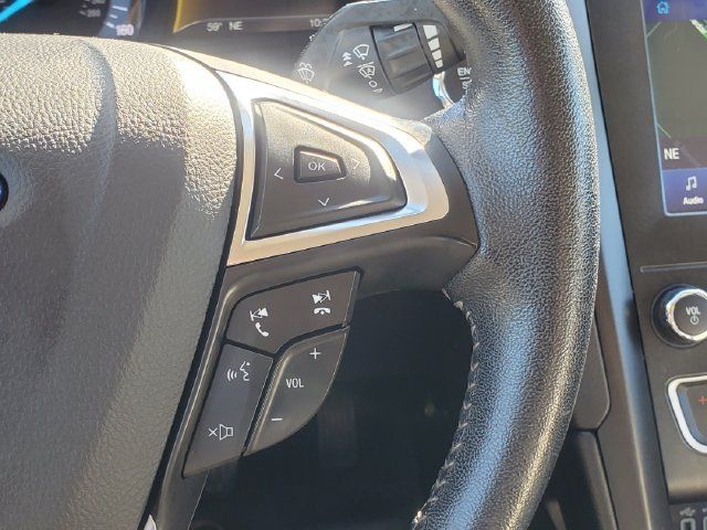 Used 2020 Ford Fusion SE w/ Equipment Group 151A FWD image 15