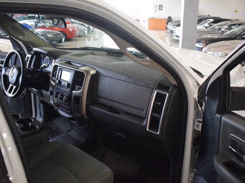 Used 2017 RAM 2500 SLT image 36