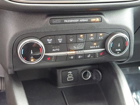 Used 2024 Ford Escape Active AWD/4WD image 29