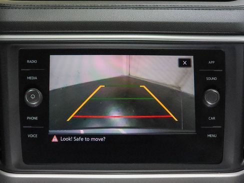 Used 2021 Volkswagen Atlas SE image 34