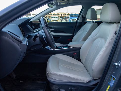Used 2022 Hyundai Sonata Limited FWD image 13