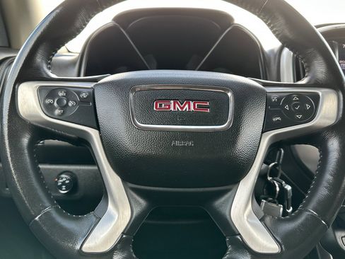 Used 2015 GMC Canyon SLT w/ Driver Alert Package image 33