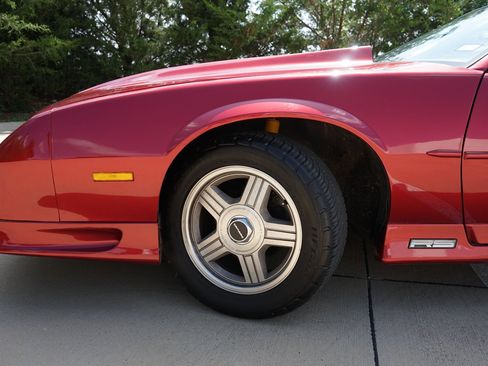 Used 1992 Chevrolet Camaro RS image 34
