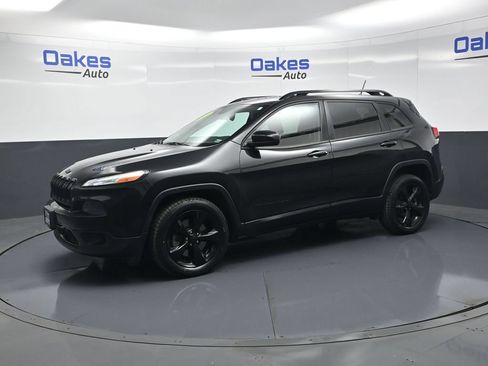 Used 2015 Jeep Cherokee Latitude w/ Comfort/Convenience Group FWD image 4