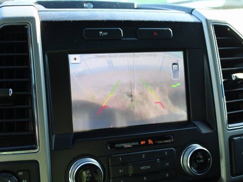 Used 2018 Ford F150 Lariat w/ Equipment Group 501A Mid image 26