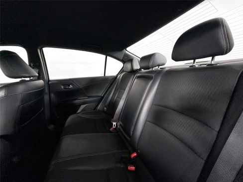 Used 2016 Honda Accord Sport image 26