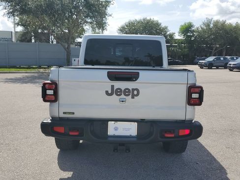 Used 2022 Jeep Gladiator Rubicon w/ LED Lighting Group AWD/4WD image 6