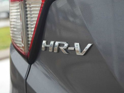 Used 2020 Honda HR-V LX image 8