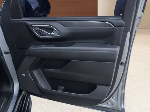 Used 2023 GMC Yukon XL AT4 w/ LPO, Floor Liner Package AWD/4WD image 29