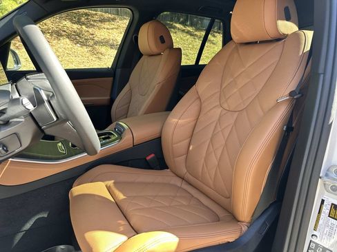 Used 2026 BMW X5 xDrive40i w/ Parking Assistance Package AWD/4WD image 14