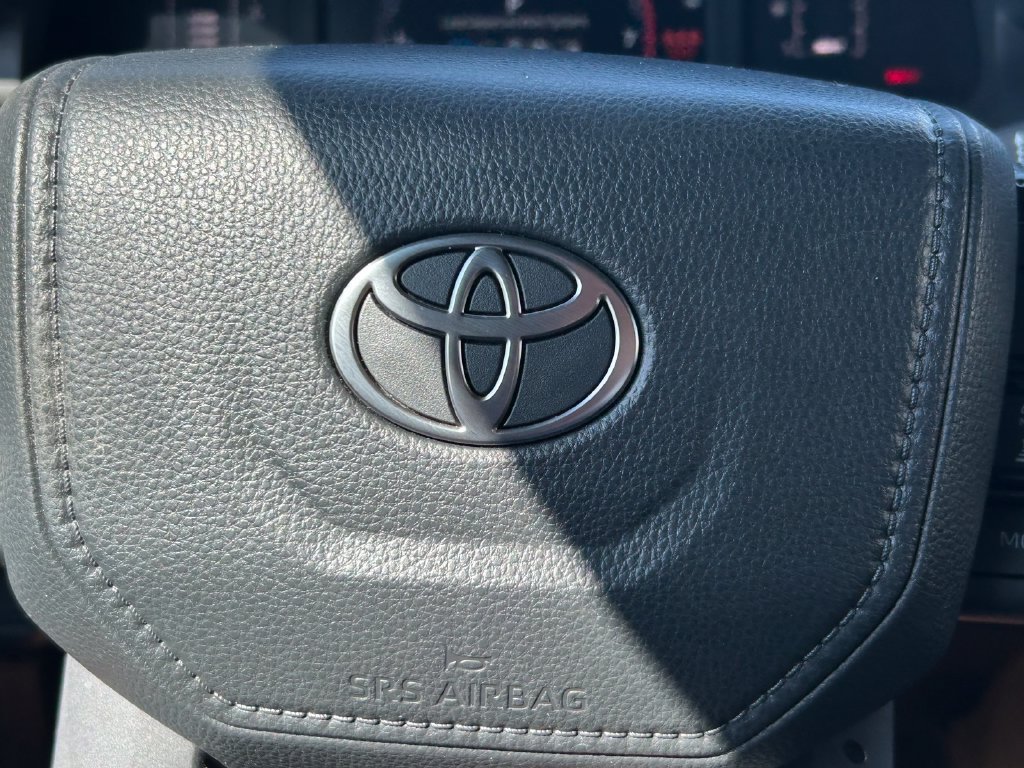 Certified 2025 Toyota Tacoma SR AWD/4WD image 34