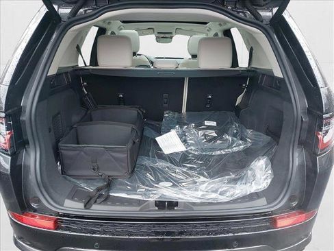 New 2025 Land Rover Discovery Sport S image 12