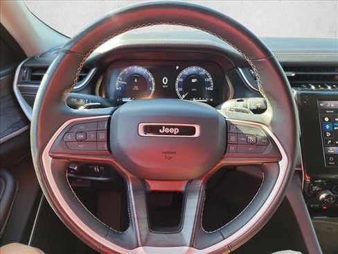 Used 2022 Jeep Grand Cherokee Limited AWD/4WD image 17