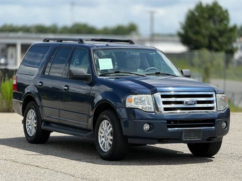 Used 2014 Ford Expedition XLT AWD/4WD image 1