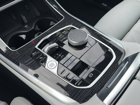 New 2026 BMW X5 sDrive40i w/ M Sport Package image 25