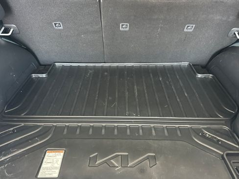 Used 2023 Kia Niro EX w/ EX Cold Weather Package FWD image 15