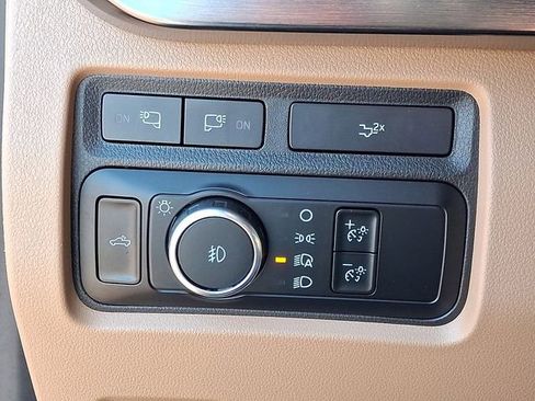 Used 2024 Ford F250 Lariat w/ FX4 Off-Road Package image 26