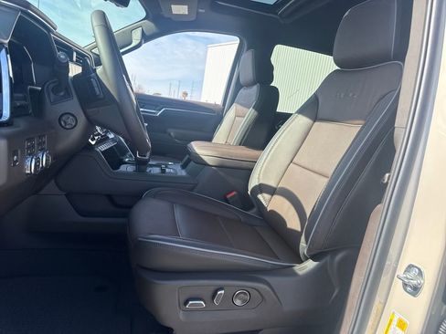 New 2026 GMC Sierra 1500 Denali w/ Denali Reserve Package image 16
