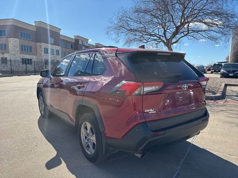 Used 2023 Toyota RAV4 XLE image 7
