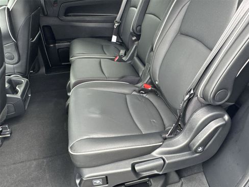 Used 2026 Honda Odyssey Elite image 15