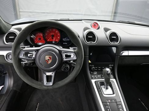 Certified 2025 Porsche 718 Cayman GTS RWD image 18