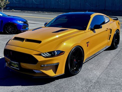 Used 2022 Ford Mustang GT w/ Equipment Group 301A RWD image 10