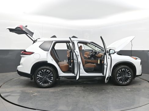 New 2026 Nissan Rogue Platinum w/ Platinum Premium Package image 47