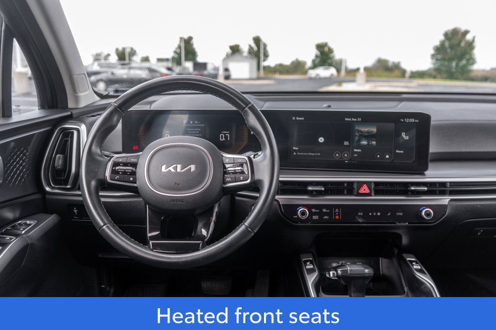 Used 2024 Kia Sorento S AWD/4WD image 16