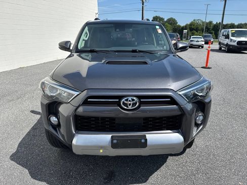 Used 2020 Toyota 4Runner TRD Off-Road Premium AWD/4WD image 2