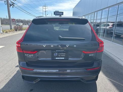 Certified 2025 Volvo XC60 B5 Plus AWD/4WD image 4