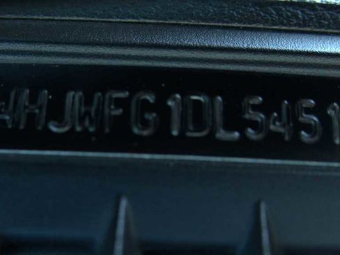 Used 2013 Jeep Wrangler Unlimited Rubicon w/ Dual Top Group image 82