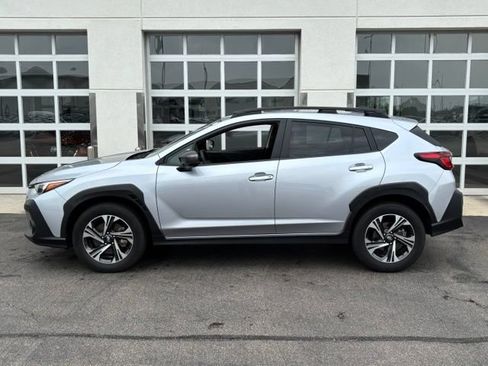Used 2025 Subaru Crosstrek 2.5i Premium AWD/4WD image 3
