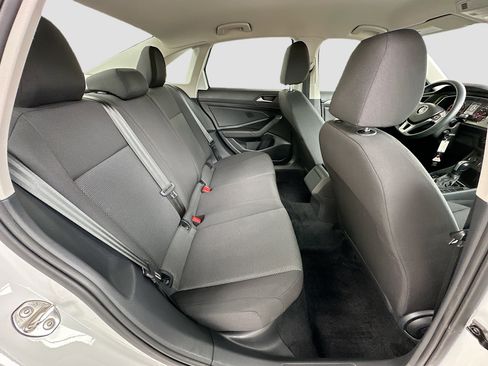 Used 2019 Volkswagen Jetta SE FWD image 24