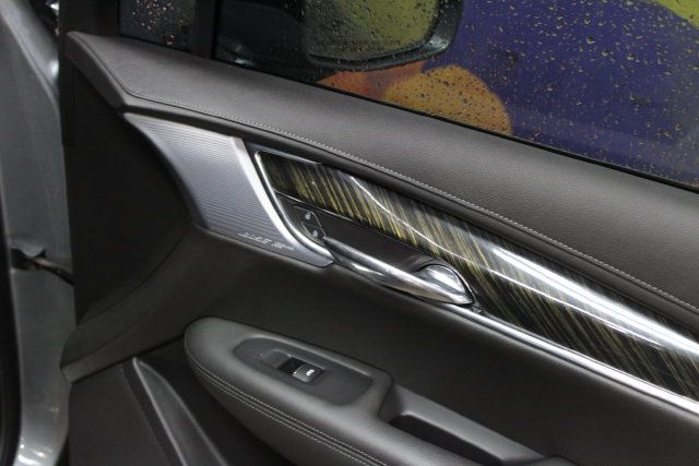 Used 2020 Cadillac XT6 Premium Luxury AWD/4WD image 11