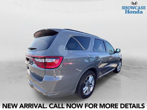 Used 2023 Dodge Durango GT RWD image 5