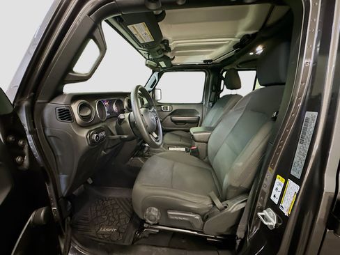 Used 2020 Jeep Wrangler Unlimited Sport image 13
