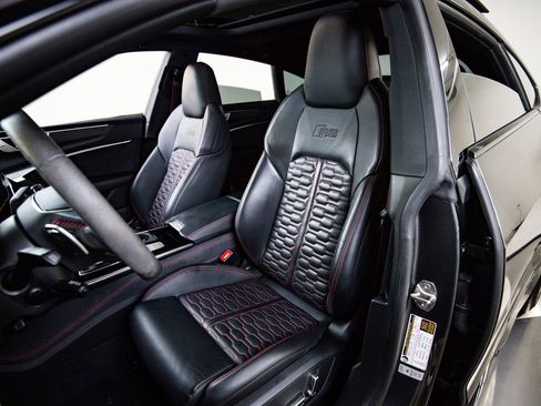 Used 2023 Audi RS 7 Sportback image 5