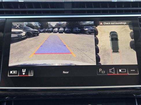 Used 2023 Audi Q7 3.0T Prestige image 23