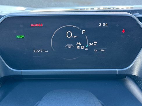 Used 2024 Toyota bZ4X Limited image 23