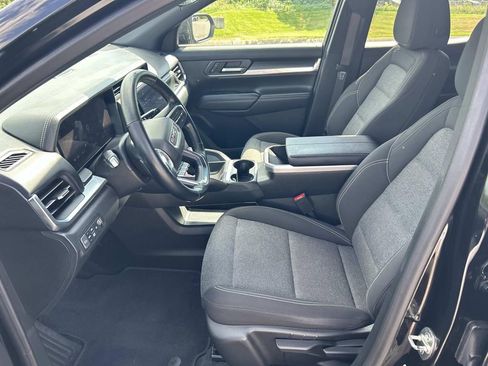 Used 2025 GMC Terrain Elevation AWD/4WD image 22