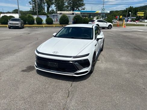 Used 2024 Hyundai Sonata SEL FWD image 6