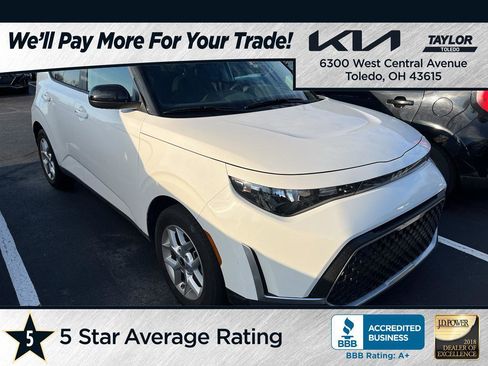 Used 2023 Kia Soul S image 1