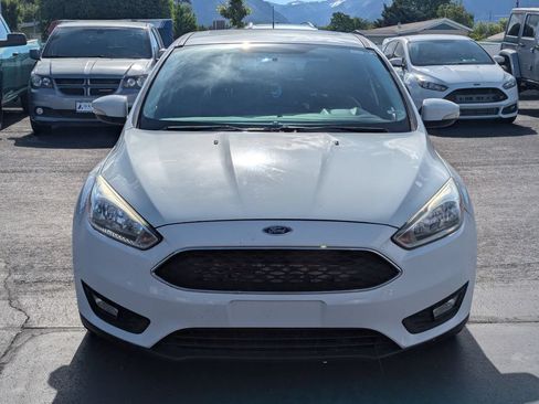 Used 2015 Ford Focus SE w/ Equipment Group 201A FWD image 10