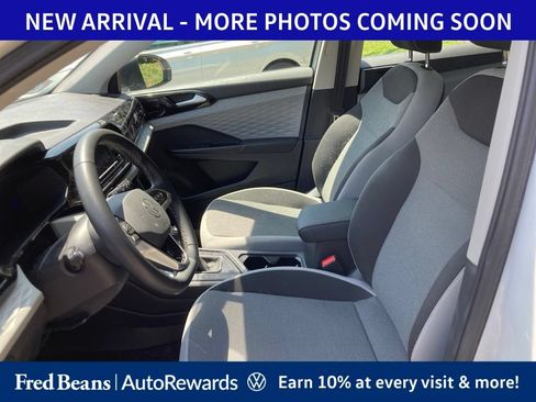 Used 2023 Volkswagen Taos S FWD image 8